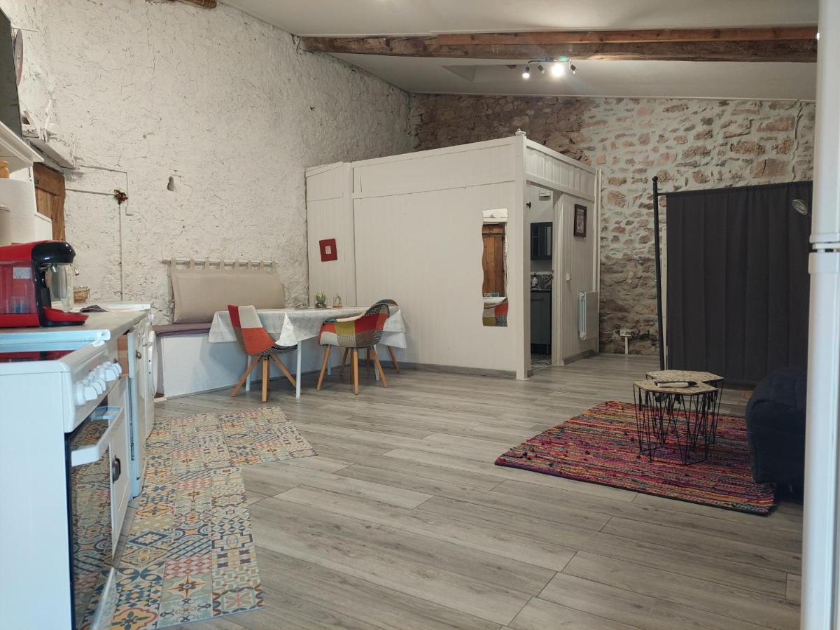Gite Studio Les Maisons De Gaia Tuchan Экстерьер фото